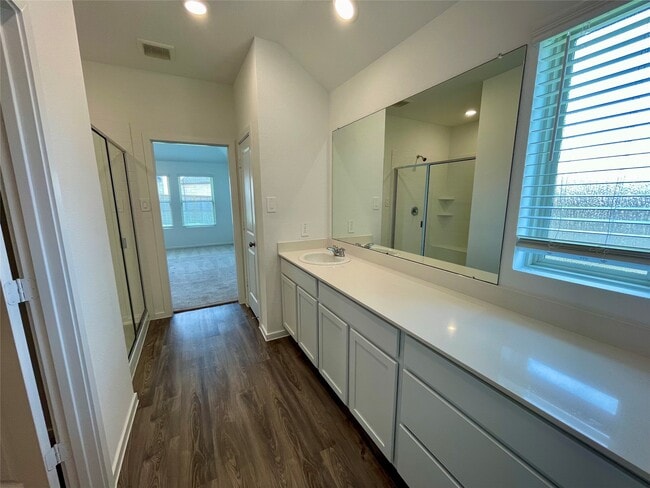 Building Photo - 17202 Coppice Oak Dr