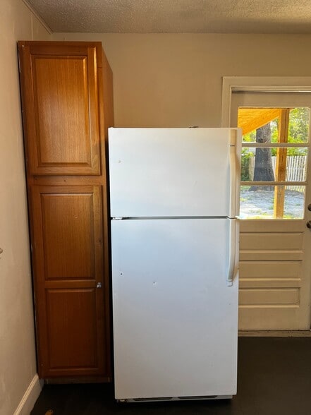 Building Photo - 467 Connecticut Ave