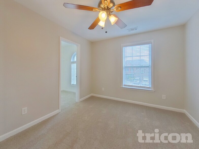 Building Photo - 3562 Willow Meadow Ln