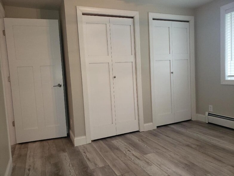 Building Photo - 2450 Hamilton St