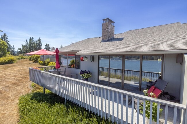 Building Photo - Short Term Lease | 2 Bed, 2 Bath Resort Style Waterview Condo For Rent!