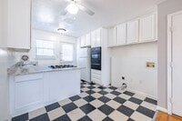 Building Photo - Peachtree Hills Court, 2-bedroom Atlanta a...