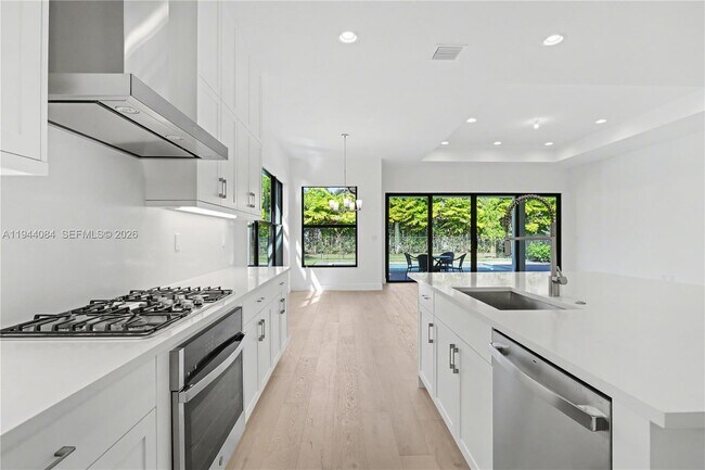 Building Photo - 8525 Crystal Downs Ave