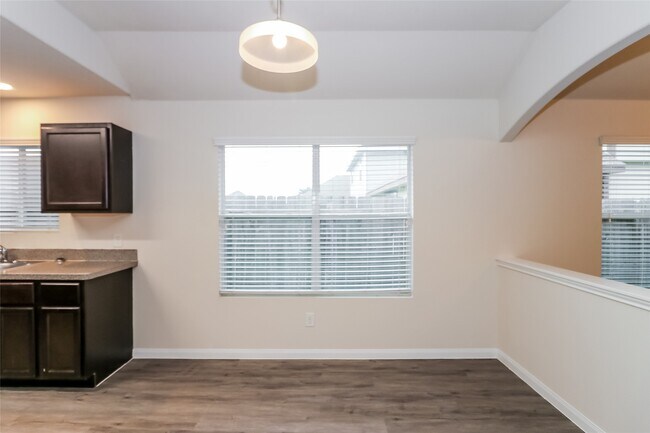 Building Photo - 5435 Latta Plantation Dr