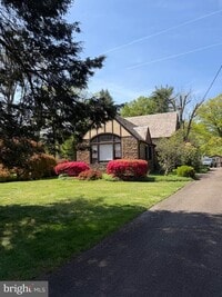 Building Photo - 74 Black Rock Rd