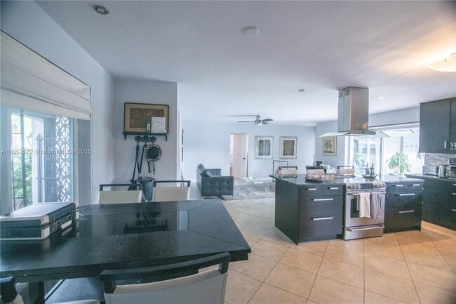 Building Photo - 4116 Taft St