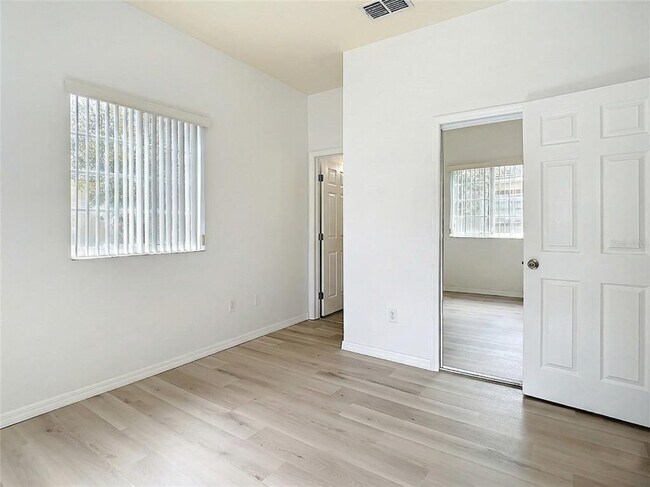 Building Photo - 20202 Indian Creek Dr