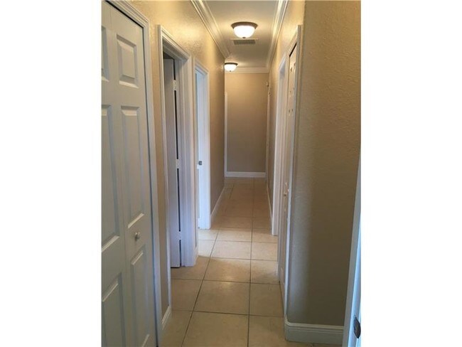 Building Photo - 7748 NW 200th Ln