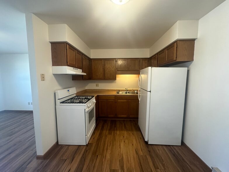 Building Photo - 1740 S Broad St