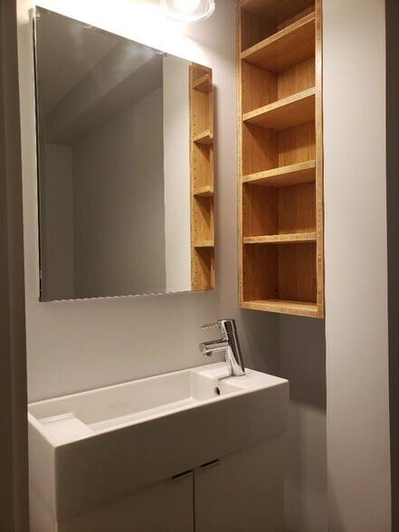 Building Photo - 8520 19th Ave NW