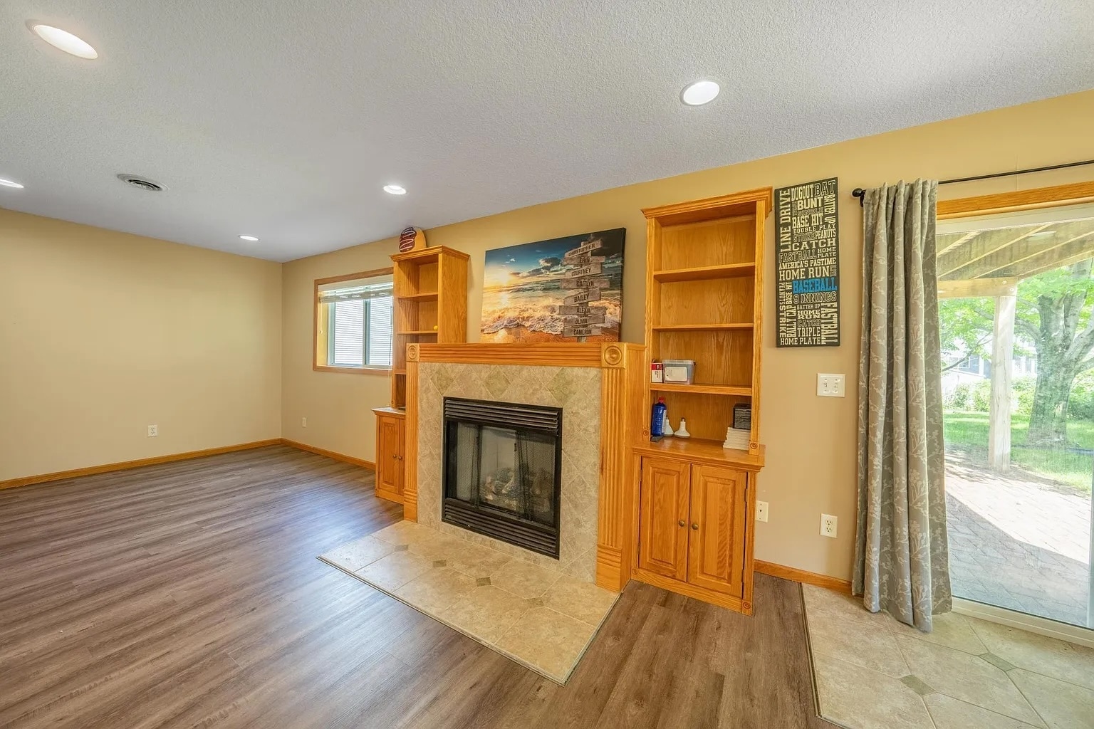 Building Photo - 1281 Applewood Way