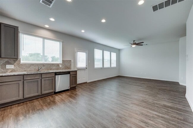 Building Photo - 3030 Orchid Ranch Dr