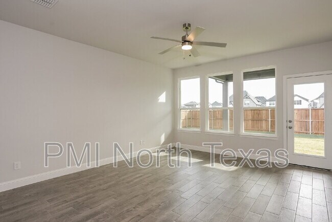 Building Photo - 532 Chianti Dr