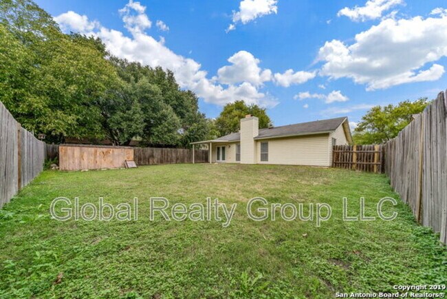 Building Photo - 109 Meadow Way