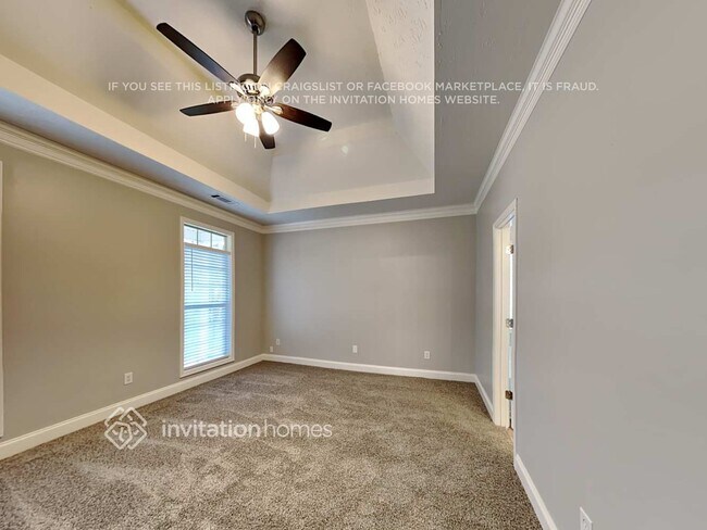 Building Photo - 2015 Towne Park Dr