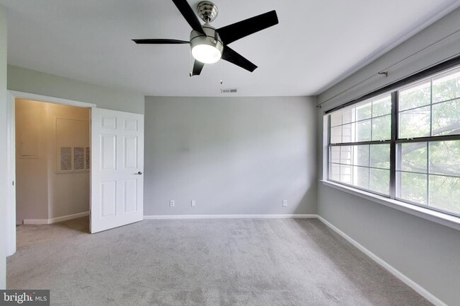 Building Photo - 10821 Hampton Mill Terrace