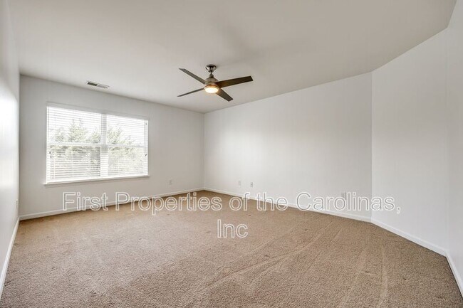 Building Photo - 16619 Broadwing Pl