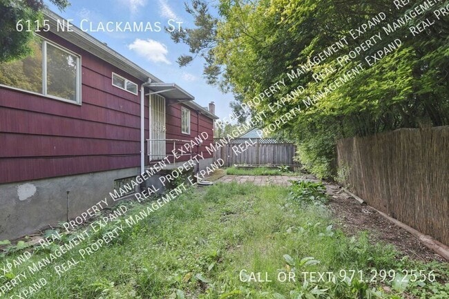 Building Photo - 6115 NE Clackamas St