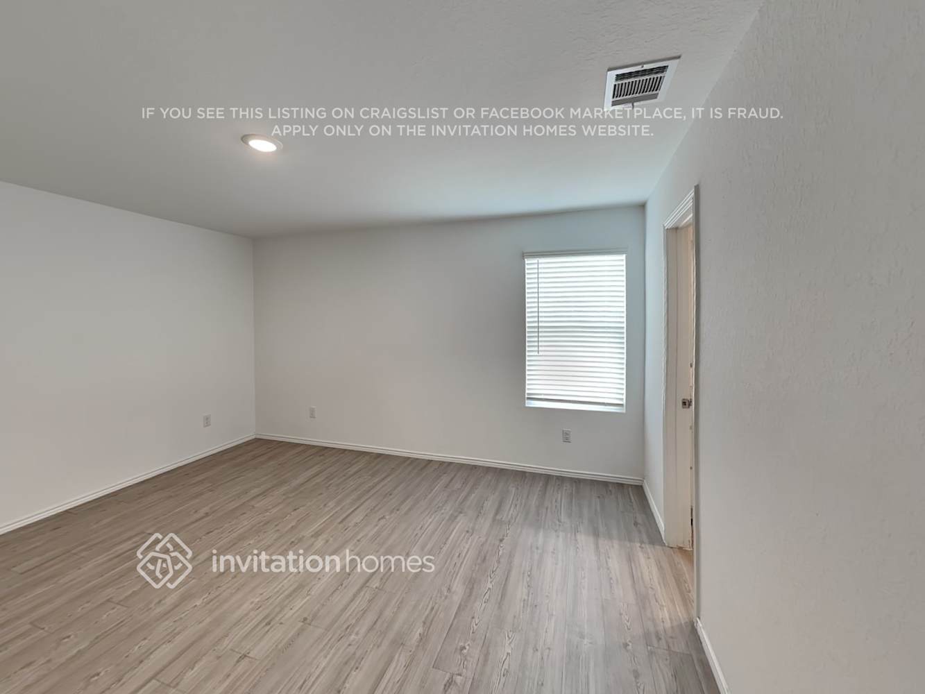 Building Photo - 14423 Estuary Pl