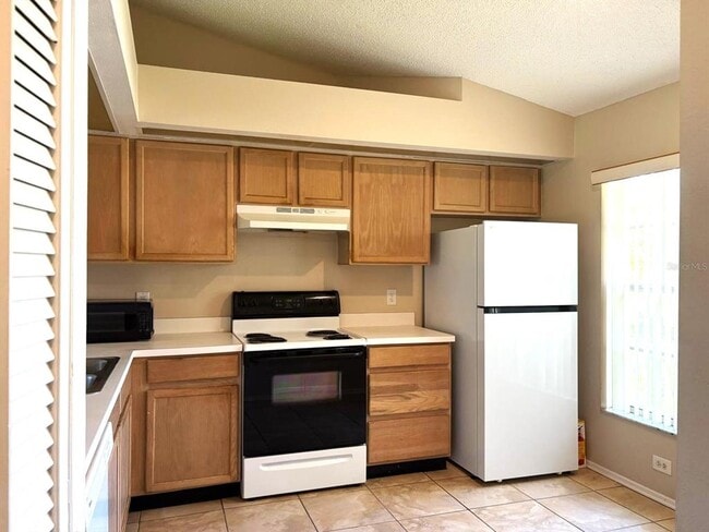 Building Photo - 1244 Barefoot Bay Dr