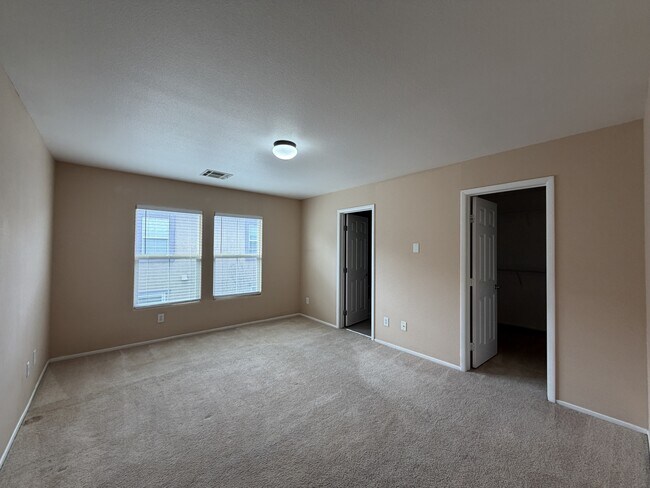 Building Photo - 6250 W Arby Ave