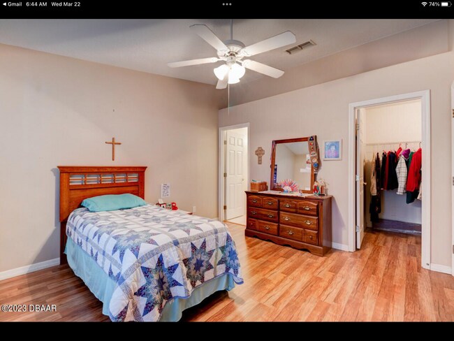 Master bedroom with en-suite bathroom - 3529 Forest Branch Dr