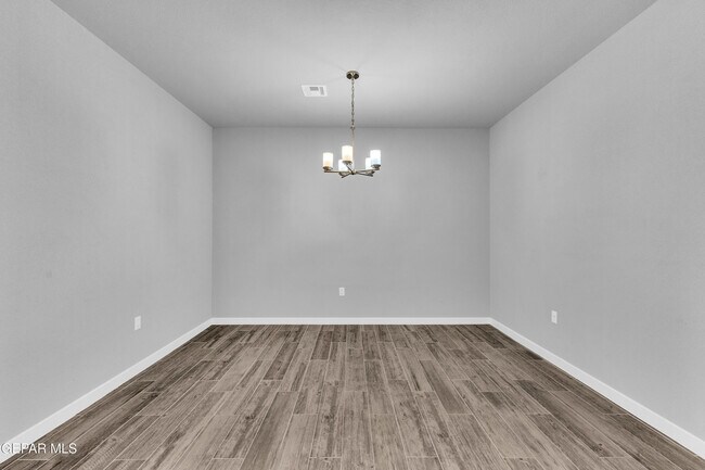 Building Photo - 11364 Santa Barbara