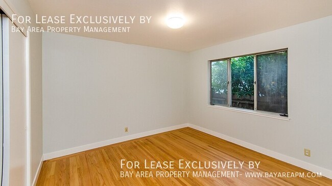 Building Photo - 338 Orchard Ave