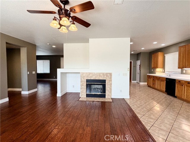 Building Photo - 1884 Pinnacle Wy