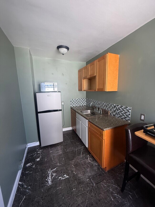 Building Photo - 455 E Ocean Blvd