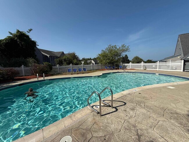 Building Photo - 143 Eastern Ave