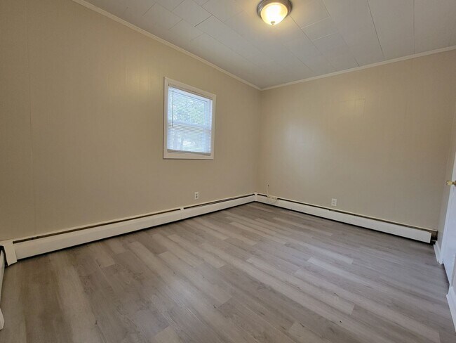 Building Photo - 514 Hanover St