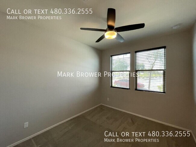 Building Photo - 18422 W Ida Ln