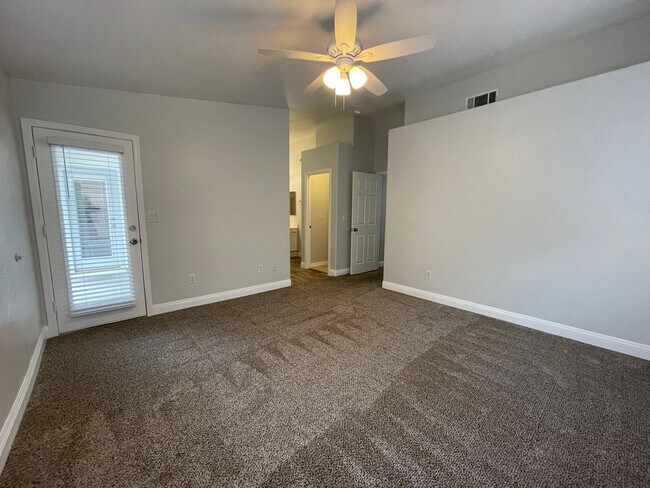 Building Photo - Charming Single-Story Home with 3-Car Gara...