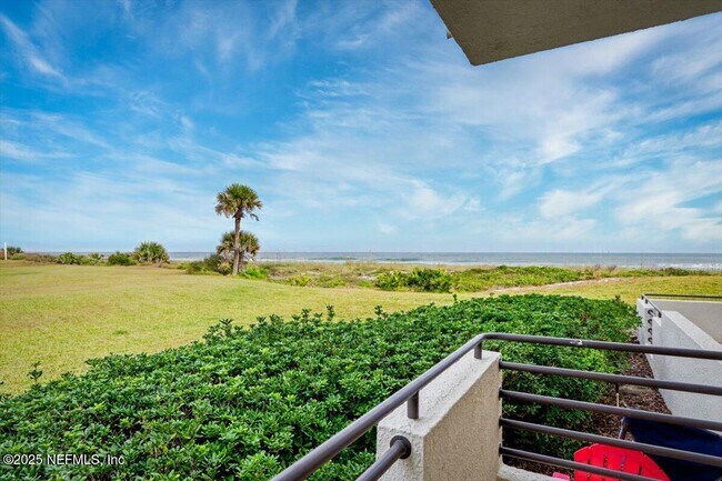 Building Photo - 739 Spinnakers Reach Dr