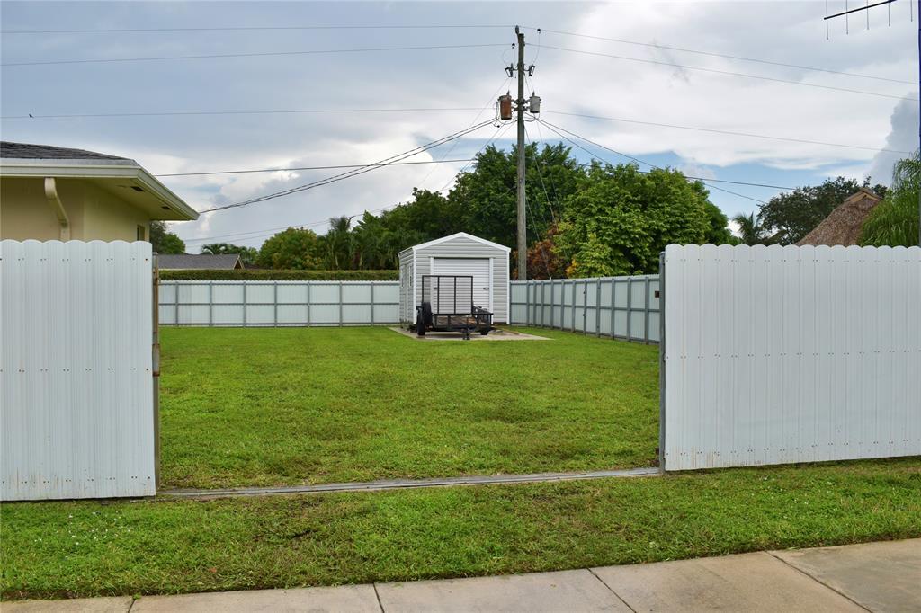 Building Photo - 7340 NW 11th Ct
