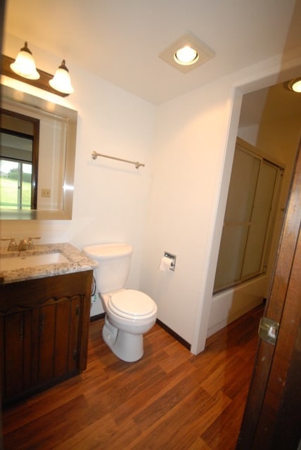 Building Photo - Spacious Townhome with Expansive View and a 2 Car Private Garage