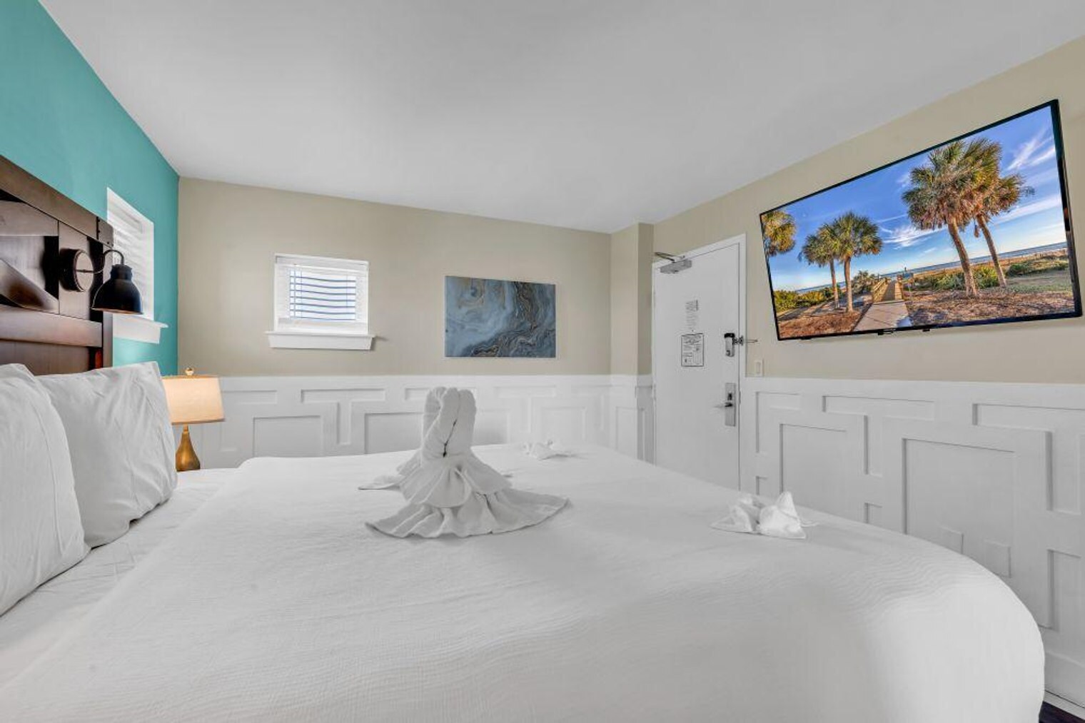 Building Photo - 1708 N Ocean Blvd