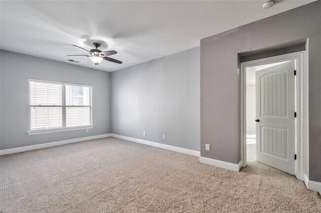 Building Photo - 5390 Breckinridge Ln