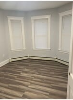 Building Photo - 412 Talbot Ave