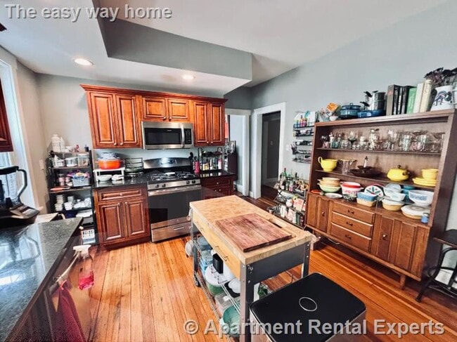 Building Photo - 835 Fellsway