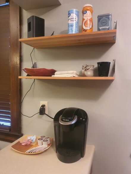 Building Photo - 812 Capitol Hts