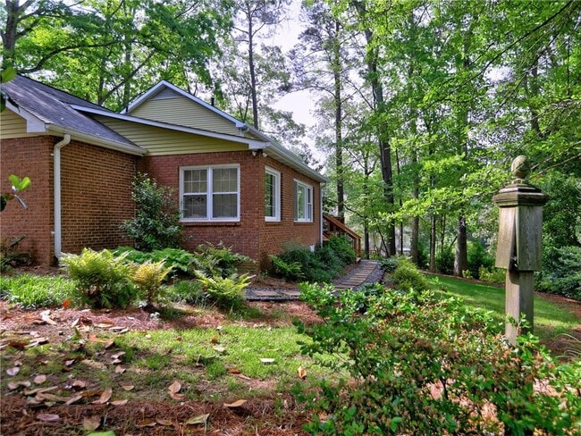 Building Photo - 1257 Independence Way