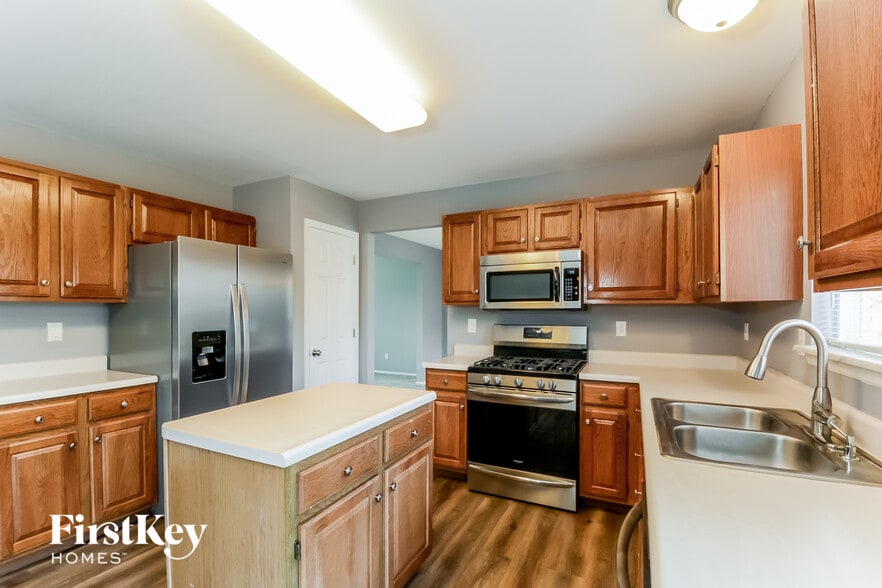 Building Photo - 29 Harmony Crossing Dr