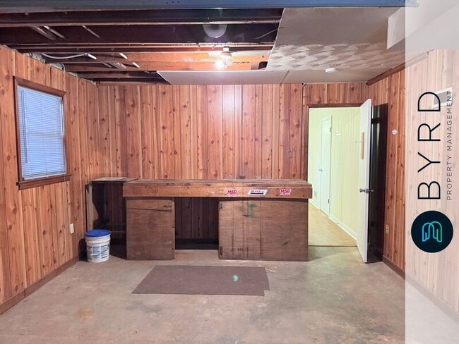 Building Photo - 5000 Jessup Rd