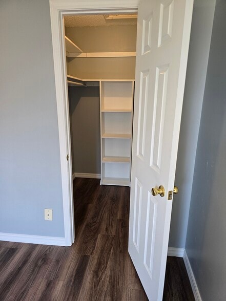 Building Photo - 1414 E O St