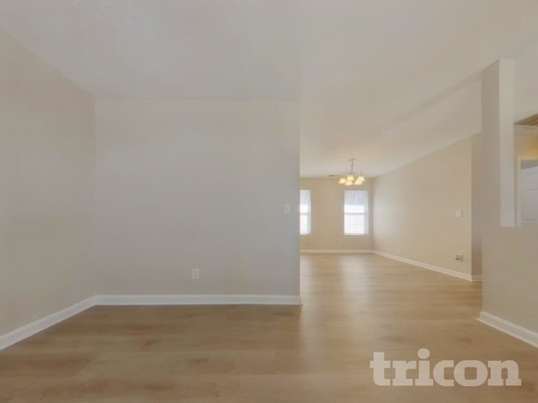 Building Photo - 6238 Leverett Dr