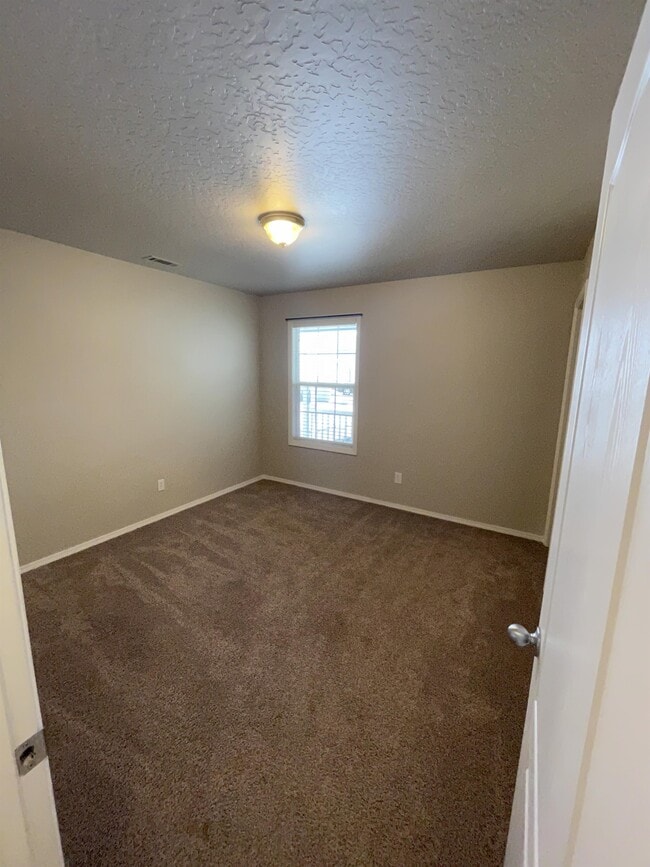Building Photo - 2260 N Baywing Hawk Pl