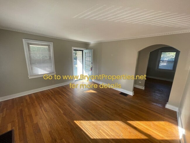 Building Photo - 250 Timmons St