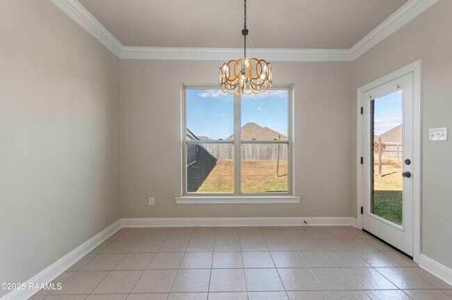 Building Photo - 135 Maddox Jude Dr